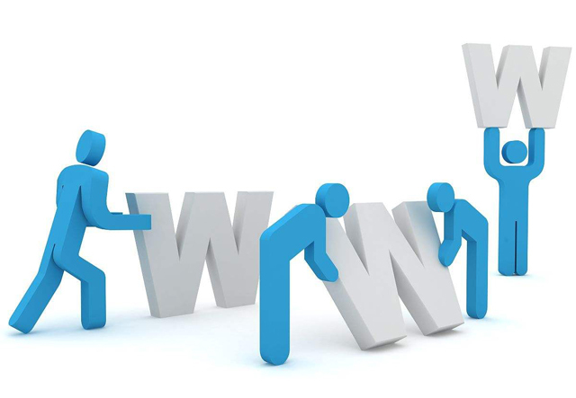 企業(yè)應該做網(wǎng)站？還是小程序？